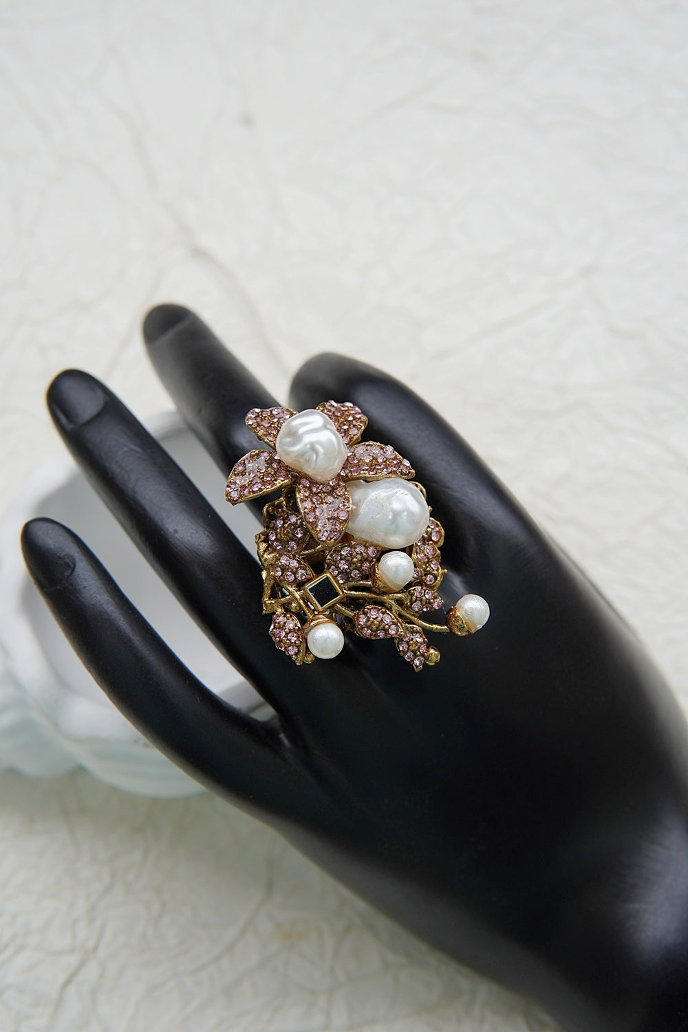 Mother Pearl Flower Design Ring