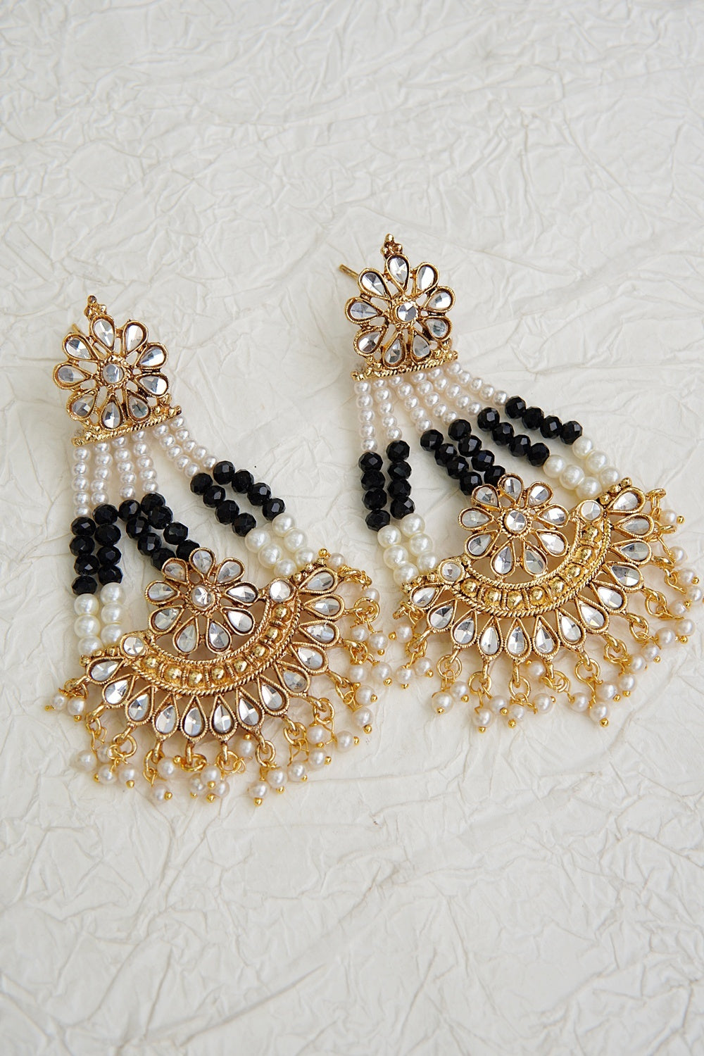 Elegant Kundan Passa Earrings With Pearl Work
