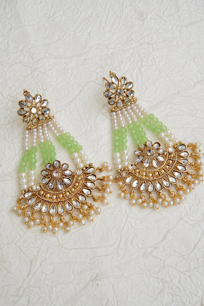 Elegant Kundan Passa Earrings With Pearl Work