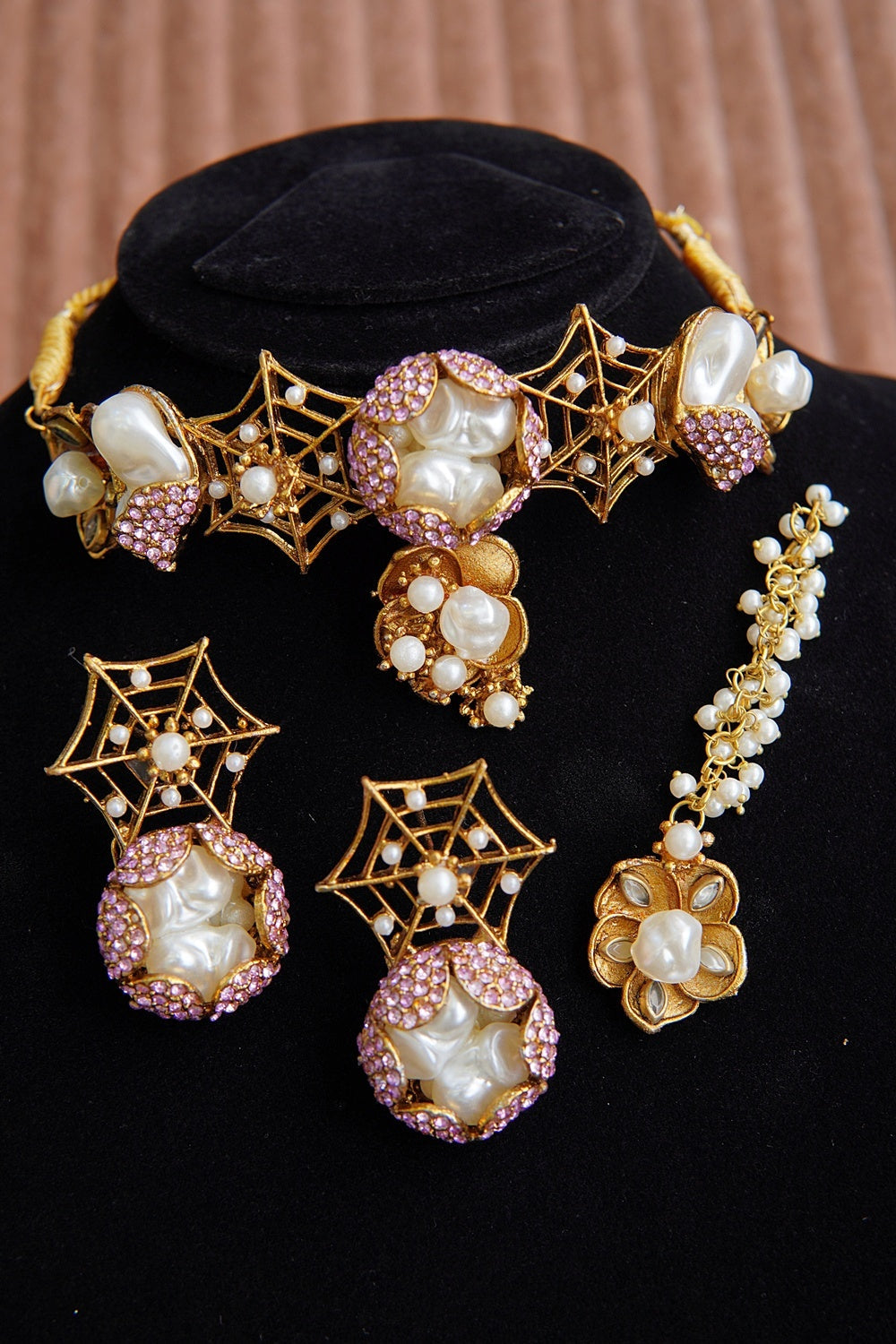 Celestial Webcrafted Heritage Choker Set