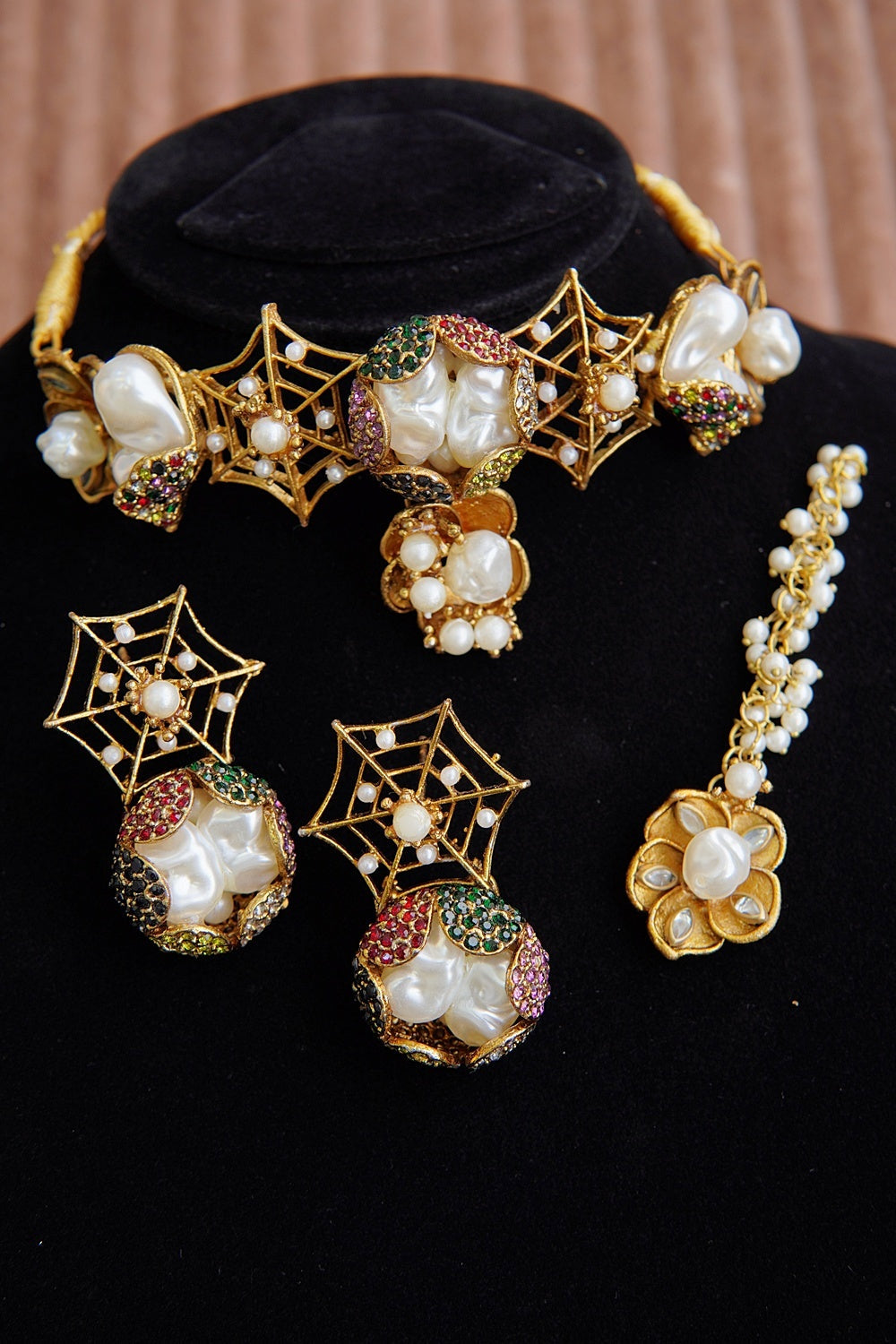 Celestial Webcrafted Heritage Choker Set