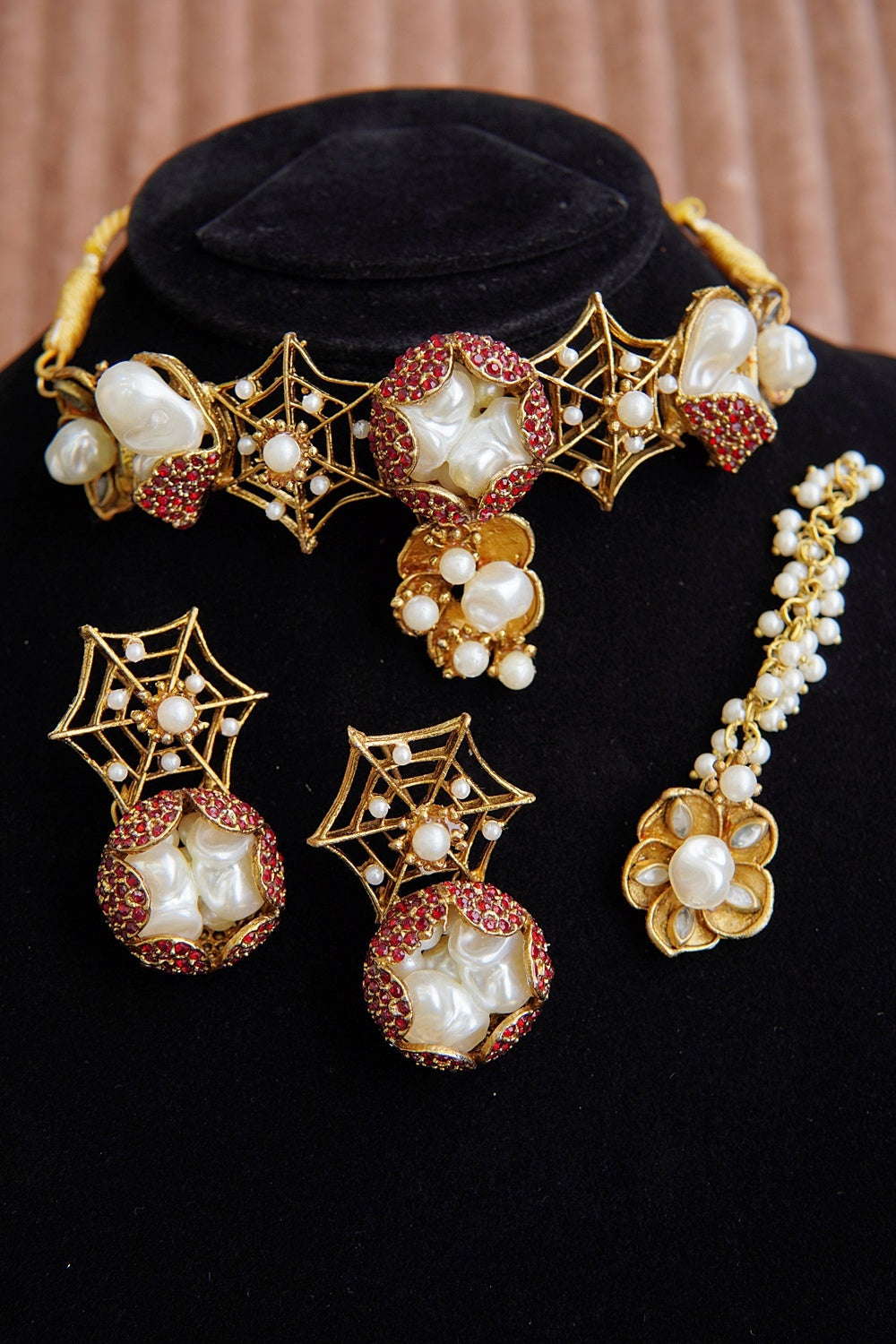 Celestial Webcrafted Heritage Choker Set