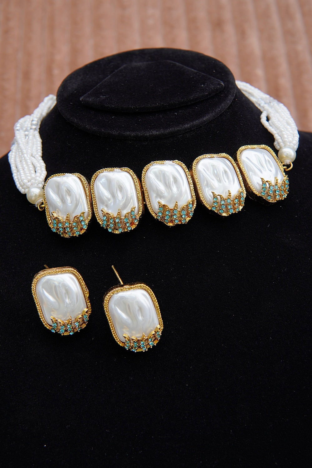 Designer Mother of Pearl Choker Set