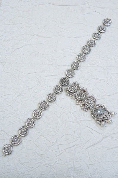 Timeless Pearl Embellished Matha Patti